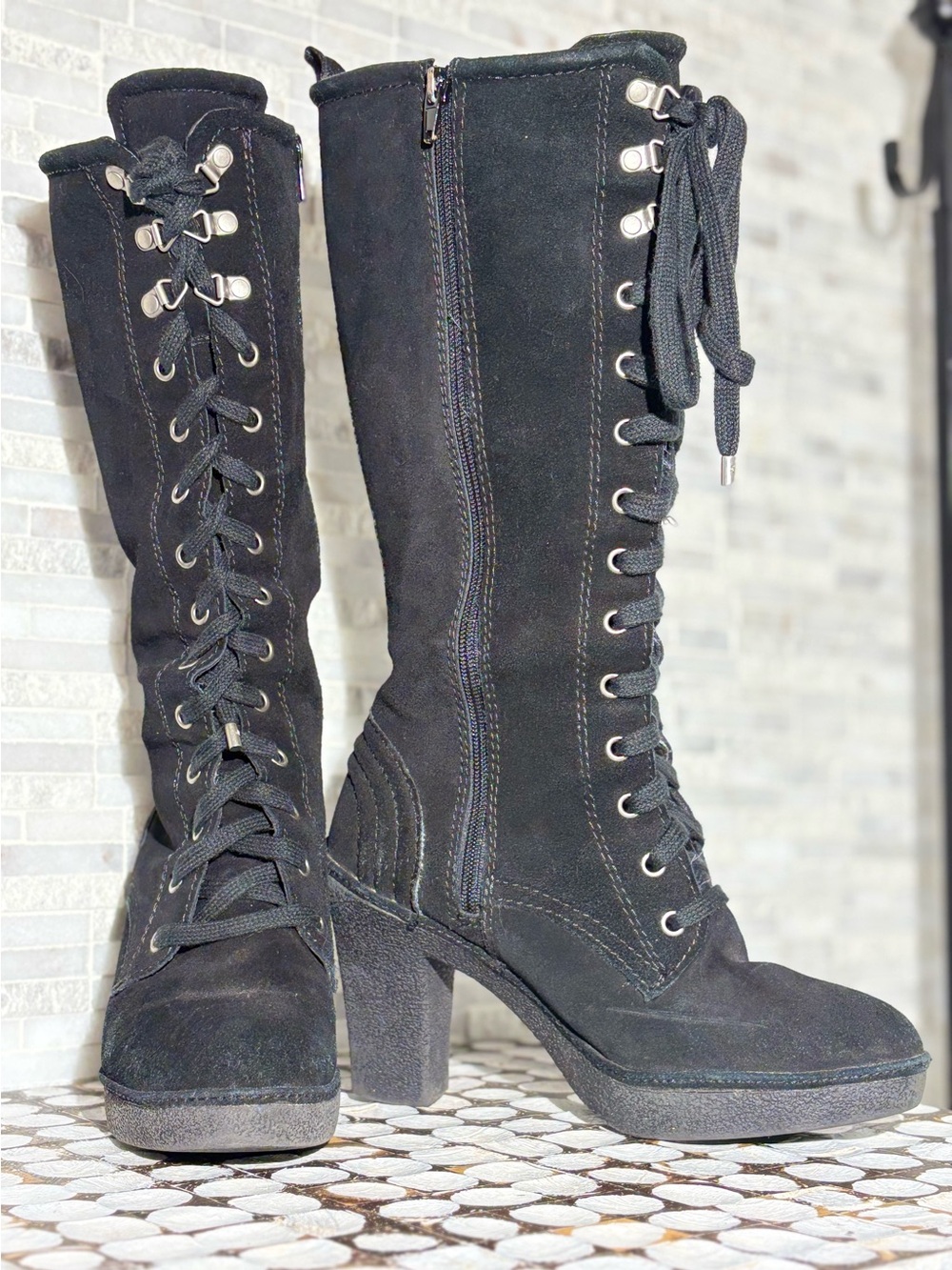 Juicy Couture Madley Black Suede Knee-High Platform Lace-Up Boots, size 9